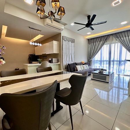 Takuro Homestay Petaling Jaya Exteriör bild