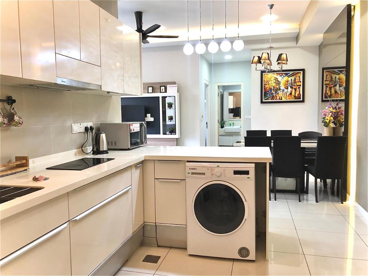 Takuro Homestay Petaling Jaya Exteriör bild